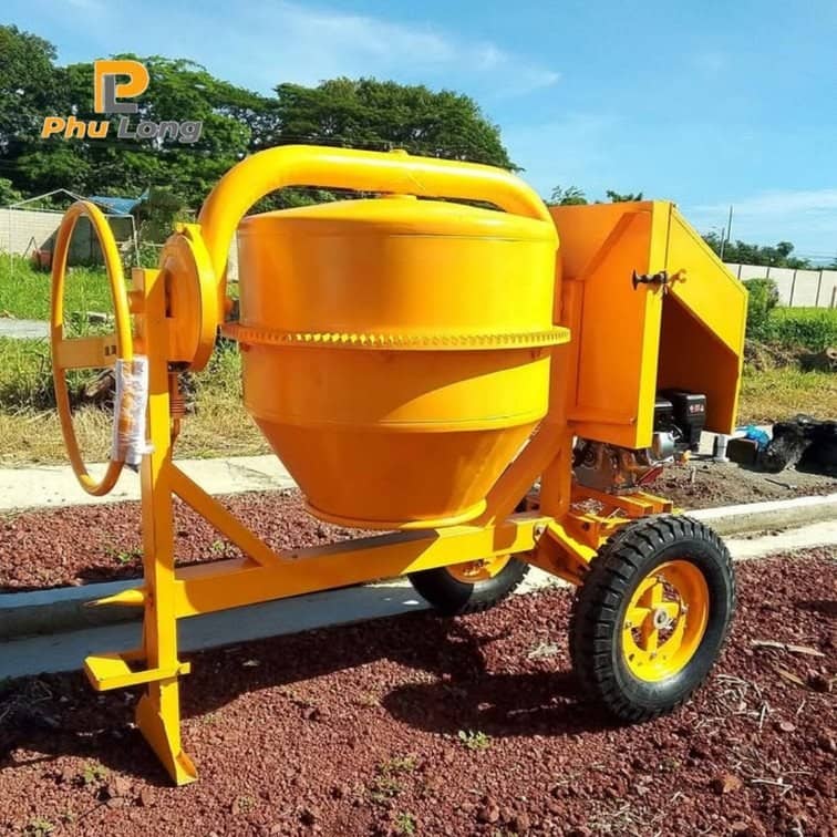 Ready to work, gasoline engine